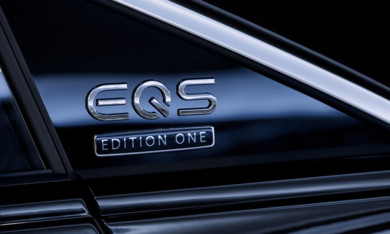 メルセデス・ベンツ EQS 450+ Edition 1 “Edition One”バッジ