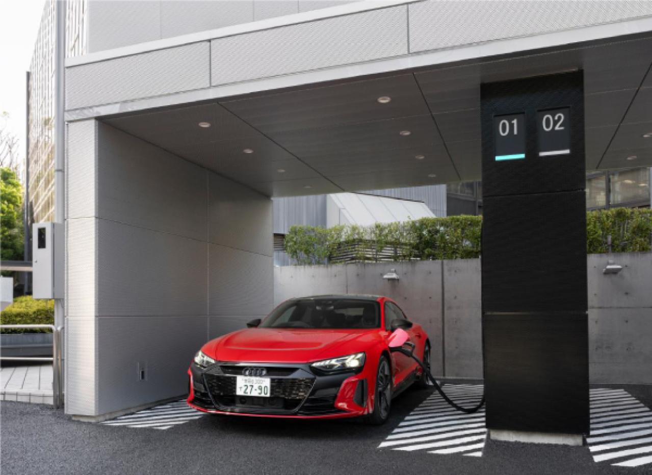 アウディ、Audi charging hub紀尾井町の利用者600名超 本日より新料金プランでの提供開始