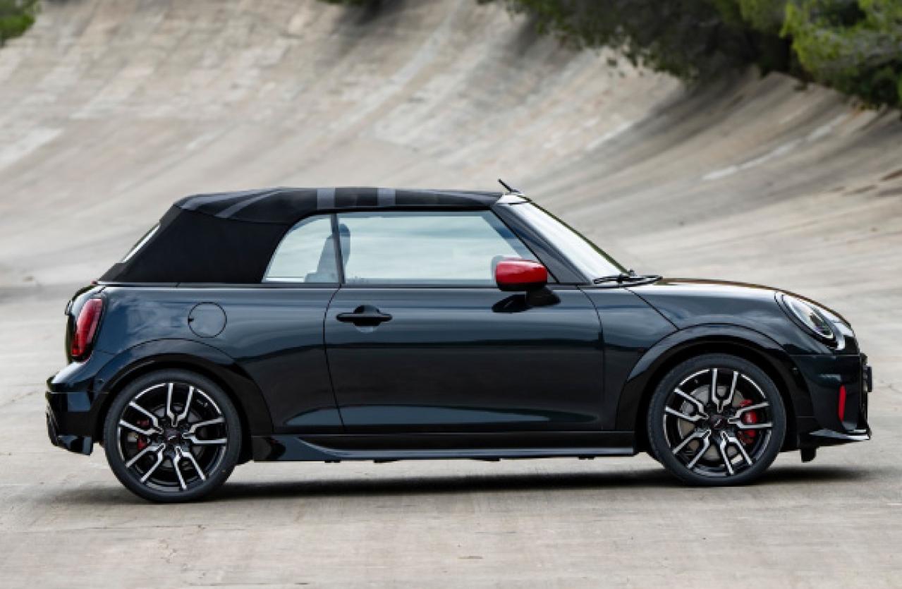 MINI COOPERのモデル・ラインアップにハイ・パフォーマンス・モデル「JOHN COOPER WORKS」を追加