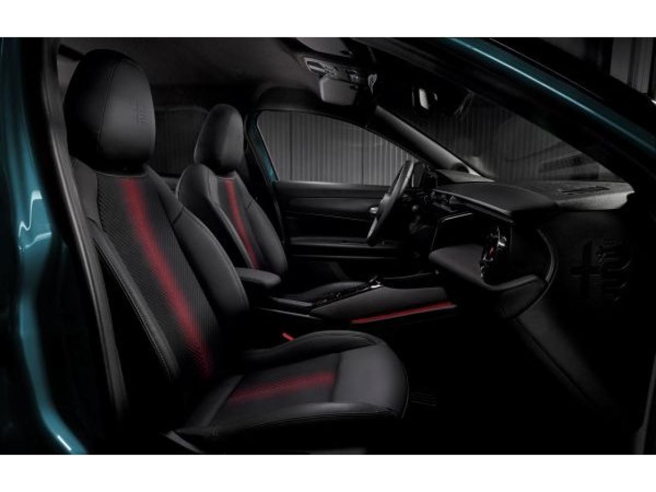 アルファ ロメオ、新型コンパクトSUVモデル 「Alfa Romeo Junior」を発売